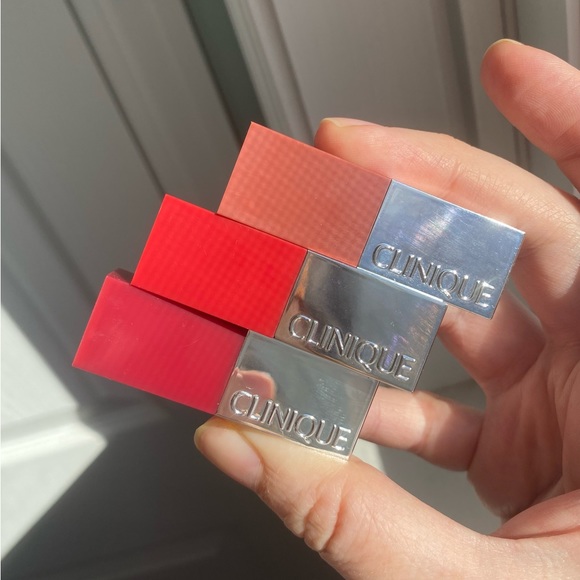 Clinique pop lipsticks - low pop, mocha pop, peppermint pop lip color set - Picture 6 of 6